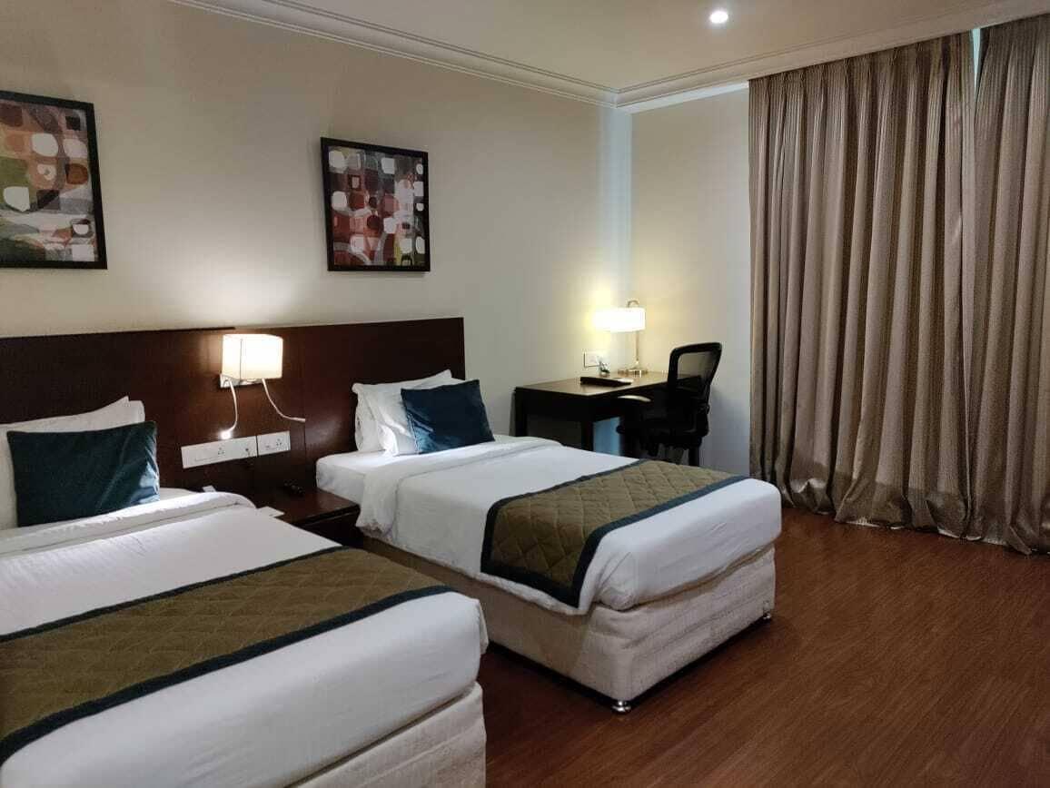 The Altruist Business Hotel Hitech Hajdarabad Zewnętrze zdjęcie