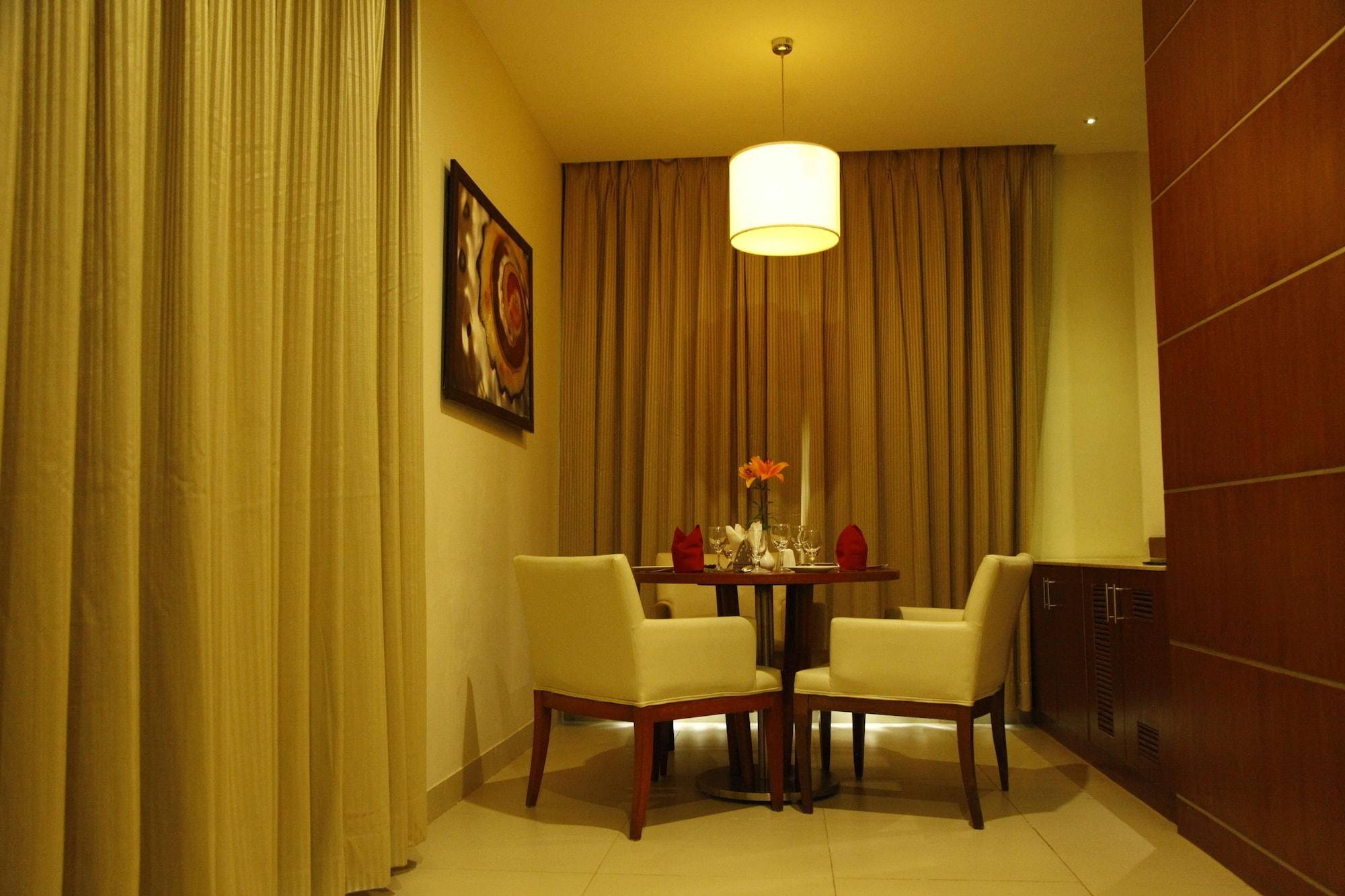 The Altruist Business Hotel Hitech Hajdarabad Zewnętrze zdjęcie
