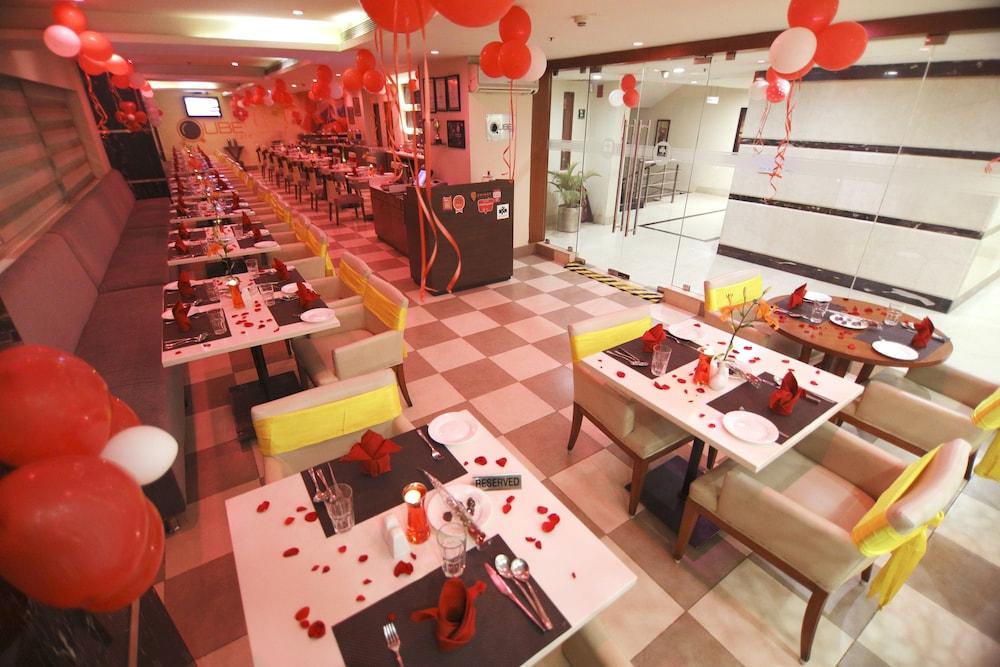 The Altruist Business Hotel Hitech Hajdarabad Zewnętrze zdjęcie