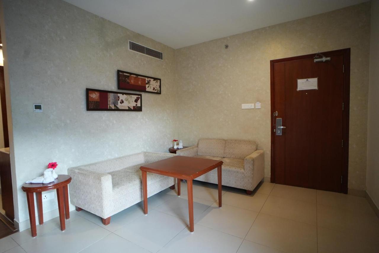 The Altruist Business Hotel Hitech Hajdarabad Zewnętrze zdjęcie