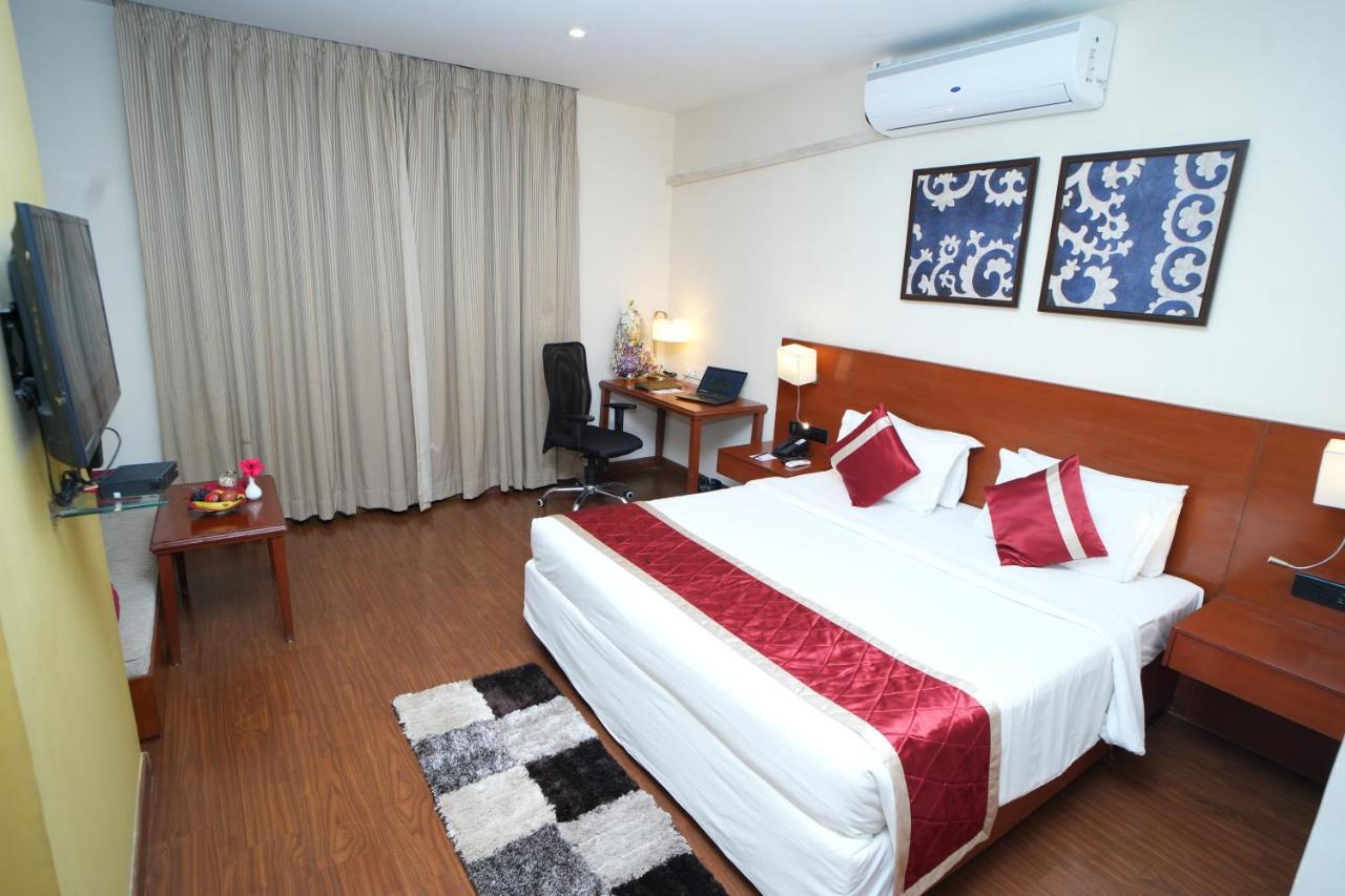 The Altruist Business Hotel Hitech Hajdarabad Zewnętrze zdjęcie