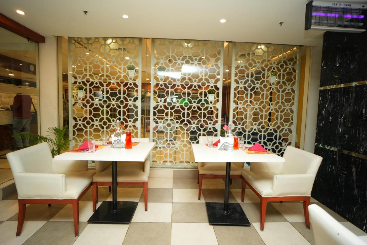 The Altruist Business Hotel Hitech Hajdarabad Zewnętrze zdjęcie